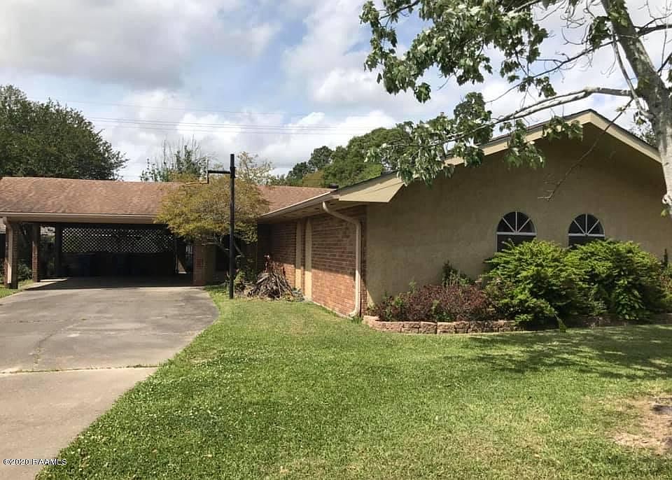 1st image of 816 Dulles Dr