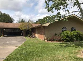 816 Dulles Dr, Lafayette, LA 70506