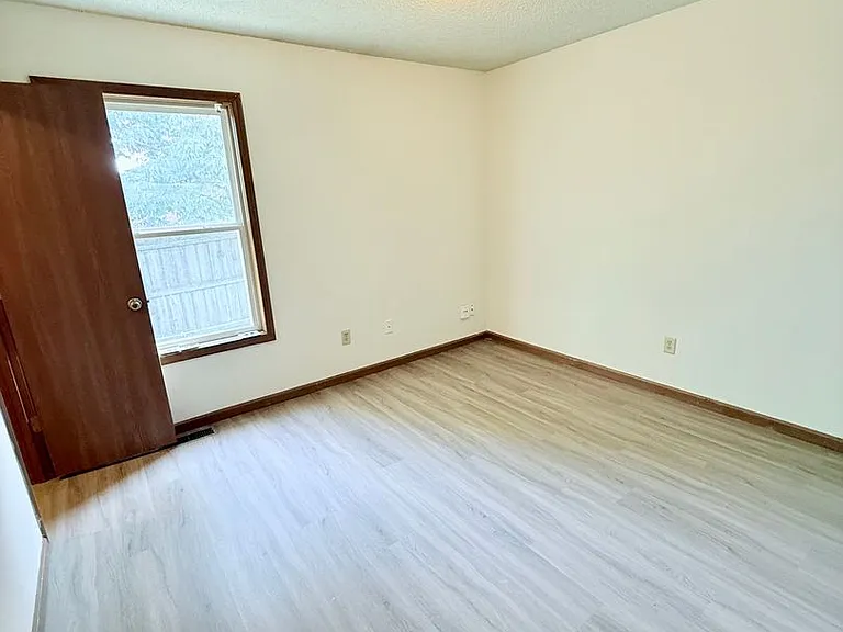 3422 E Covington St — Photo 14