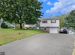 1223 N Valley Rd, Pottstown, PA 19464