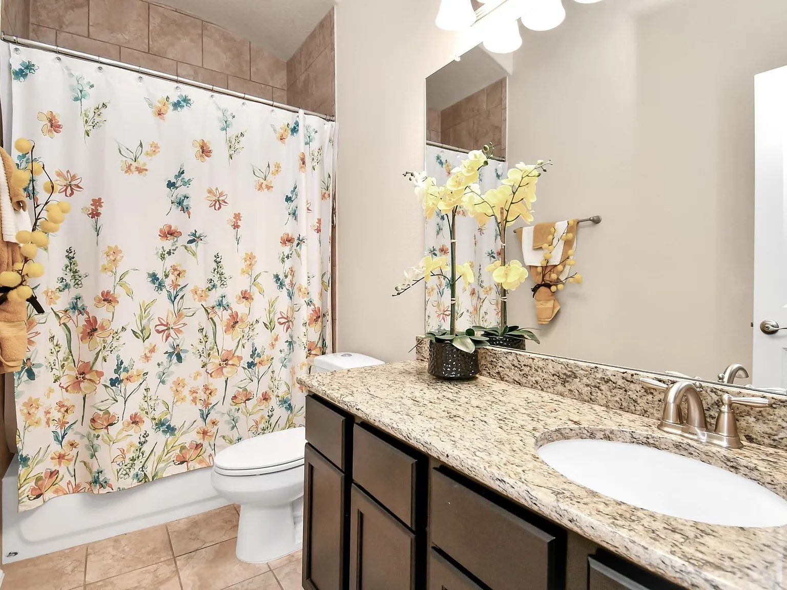 4 bed, 2.5 bath, 2986 sqft, $3,100 — Photo 4
