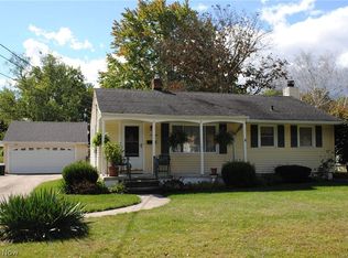 23361 Olmsted Dr, North Olmsted, OH 44070