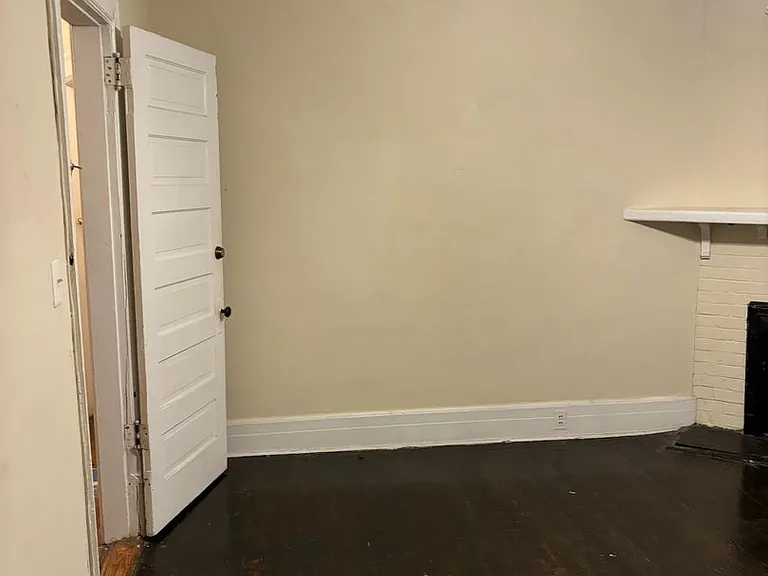 915 Laurens St — Photo 3