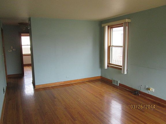 5th image of 118 Bohland Ave