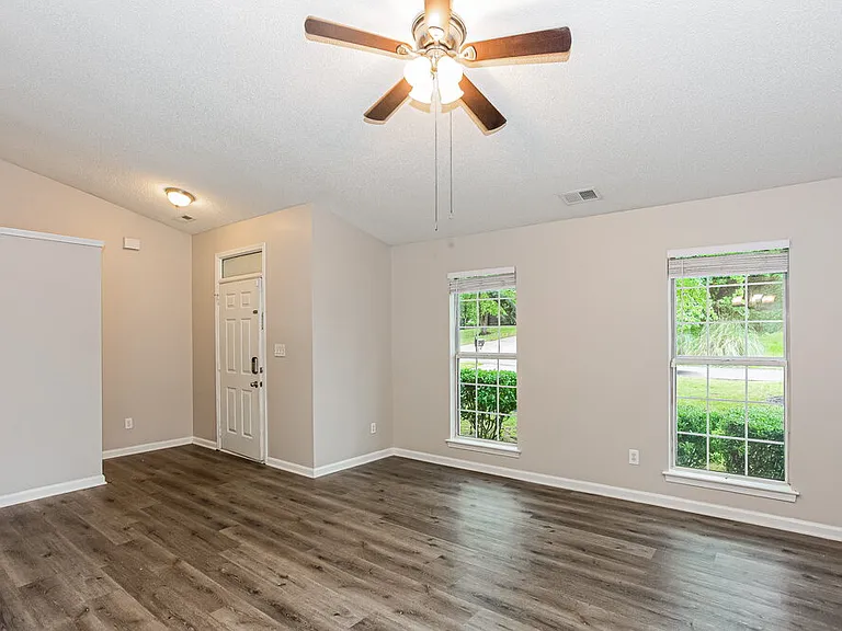 9236 Kimmel Ln — Photo 6