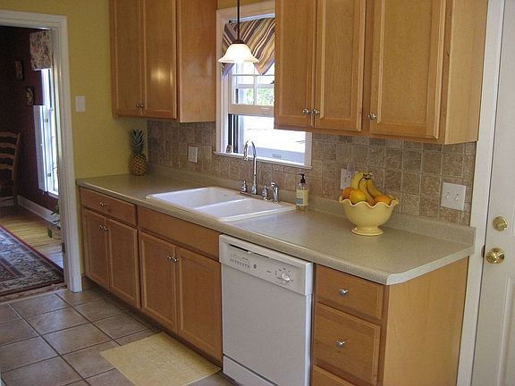 Updated Kitchen 05