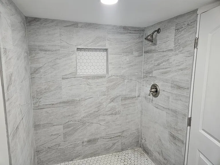 1015 S Beechfield Ave — Photo 25