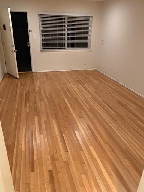 1st image of 7844 Flight Ave #1/2