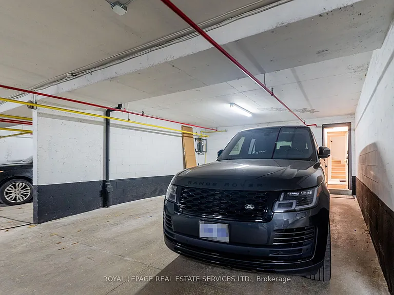 70 Shaftesbury Ave #4 — Photo 39