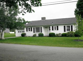 10 Riverview Dr, Newbury, MA 01951