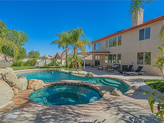3rd image of 25317 Oak Ridge Dr