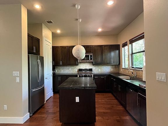 4th image of 4608A Windy Brook Dr