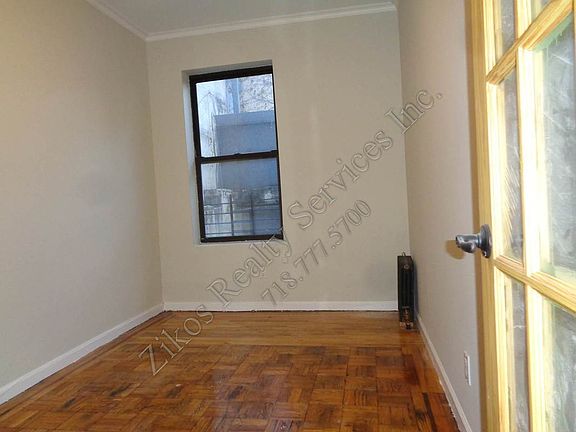 5th image of 2115 24th Ave APT 1R