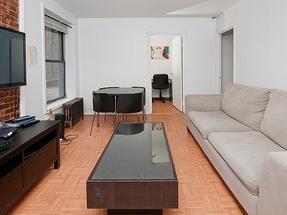 5th image of 335 E 94th St APT 9