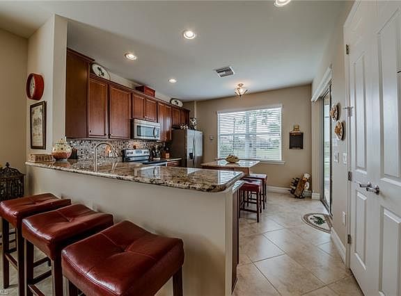 5th image of 15038 Reef Ln