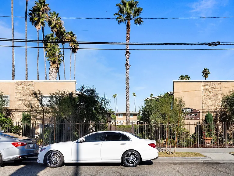 Briarwood Apartments - Riverside, CA — Photo 28