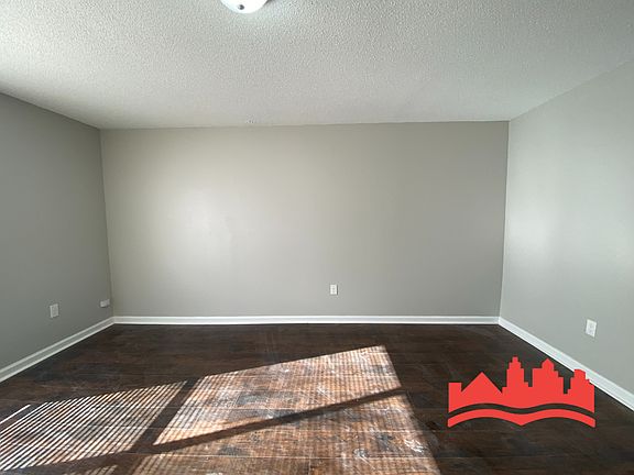 3rd image of 4444 Kings Valley Cv W