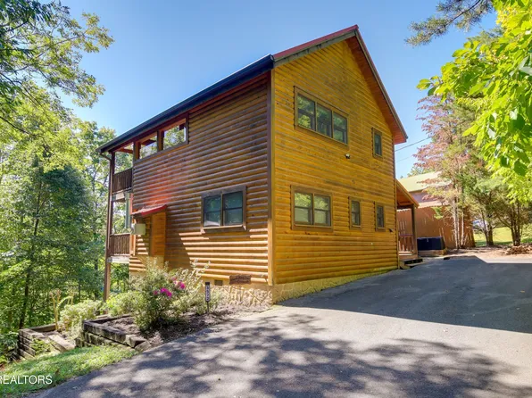 3572 Pebbles Mountain Way, Sevierville, TN 37862