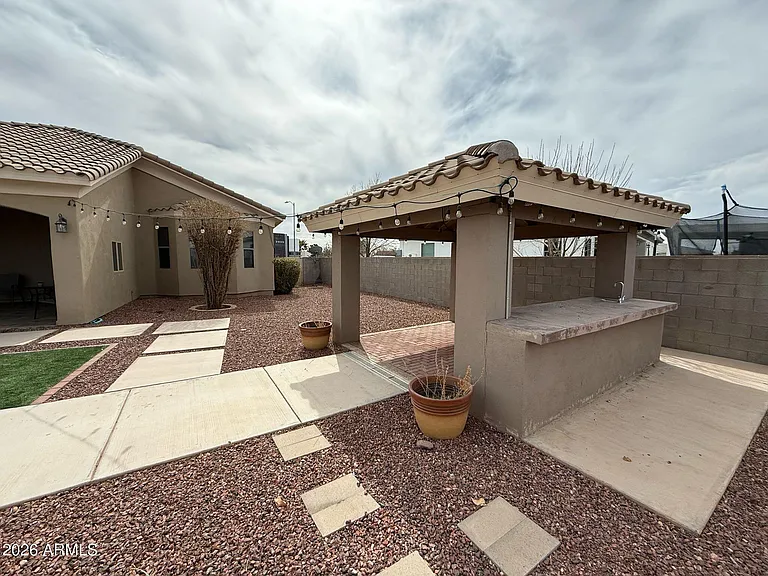 2932 E Acacia Ct — Photo 36