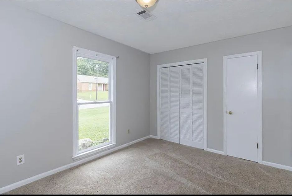 1st image of 4771 Bridlewood Dr