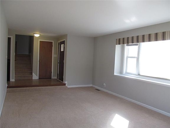 5th image of 7302 Westminster Dr