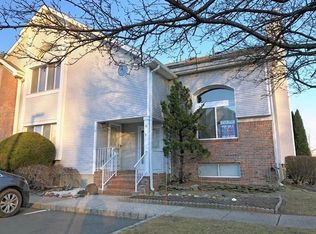 10 Jamie Ct #10, Monmouth Junction, NJ 08852