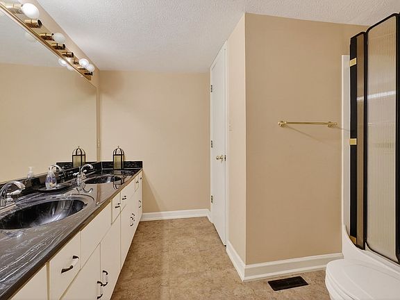 57th image of 181 Tinsley Ln