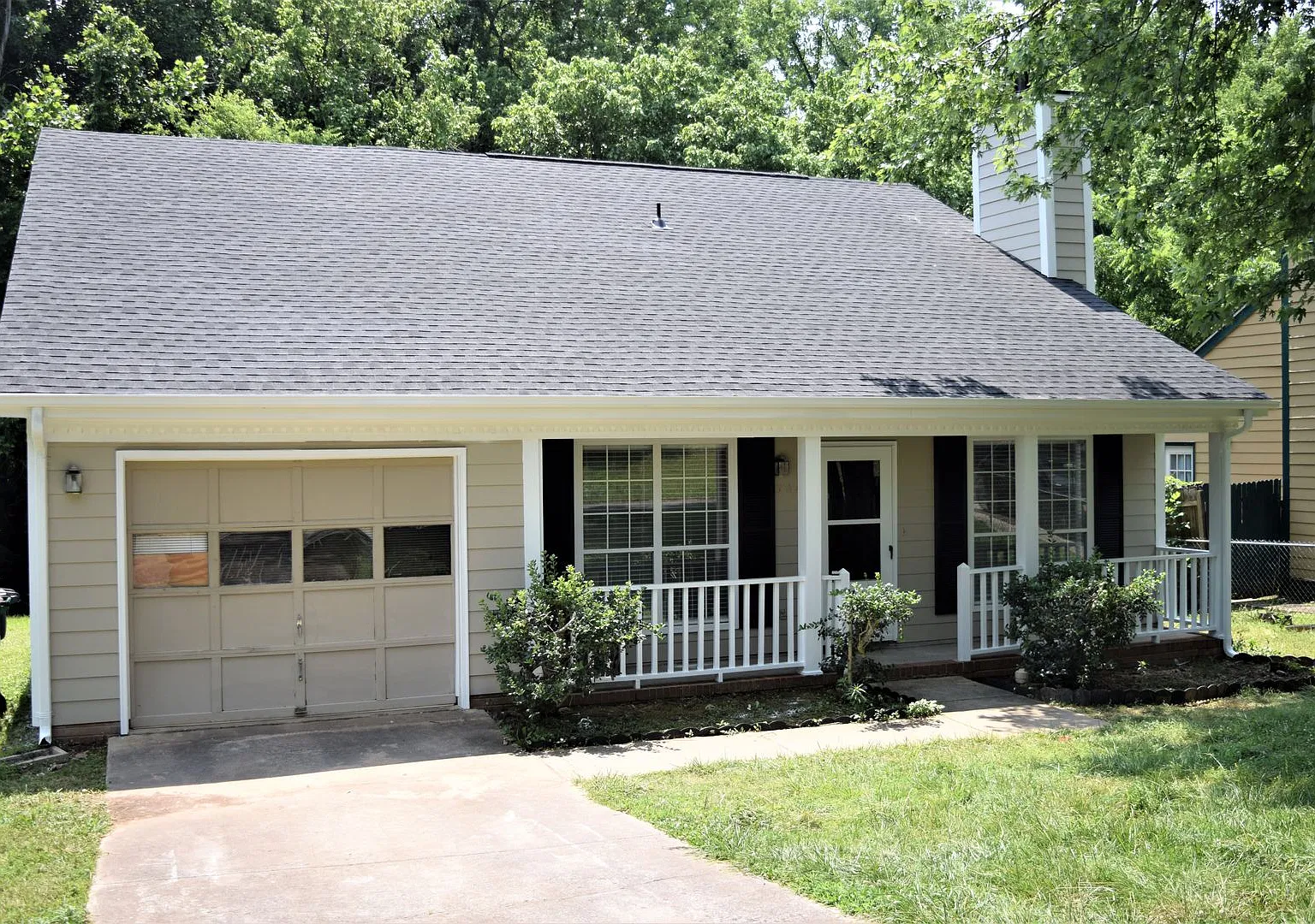 Remodeled ranch home - lots of upgrades — Photo 1