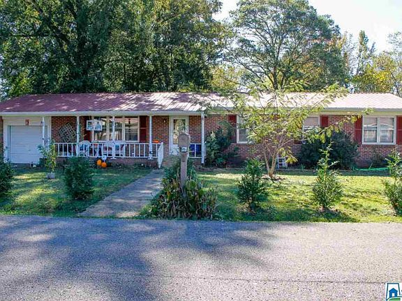 2nd image of 1209 Meadow Ln