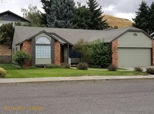 2418 E 17th, The Dalles, OR 97058