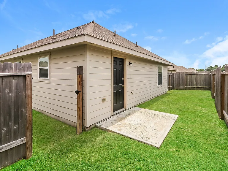 8719 J C Oaks Cir — Photo 5