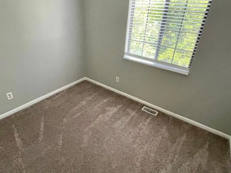 2313 Centennial Ct E — Photo 13