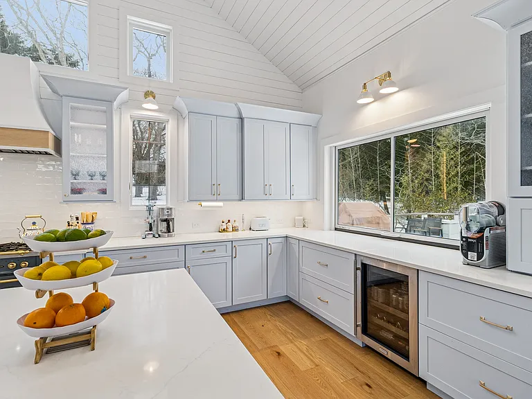 80 Louse Point Rd — Photo 10