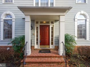 321 Hart Rd, Gaithersburg, MD 20878