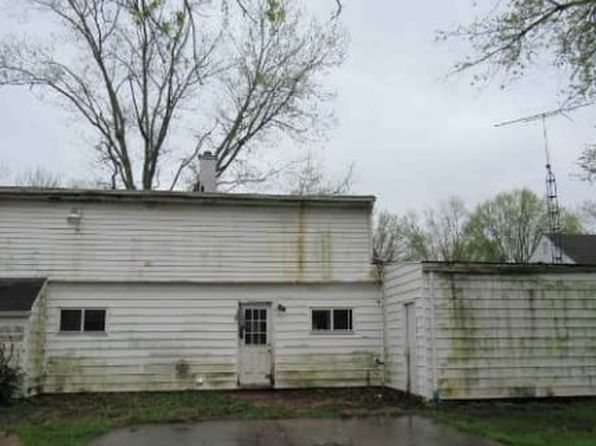 1121 41st St NW, Canton, OH 44709