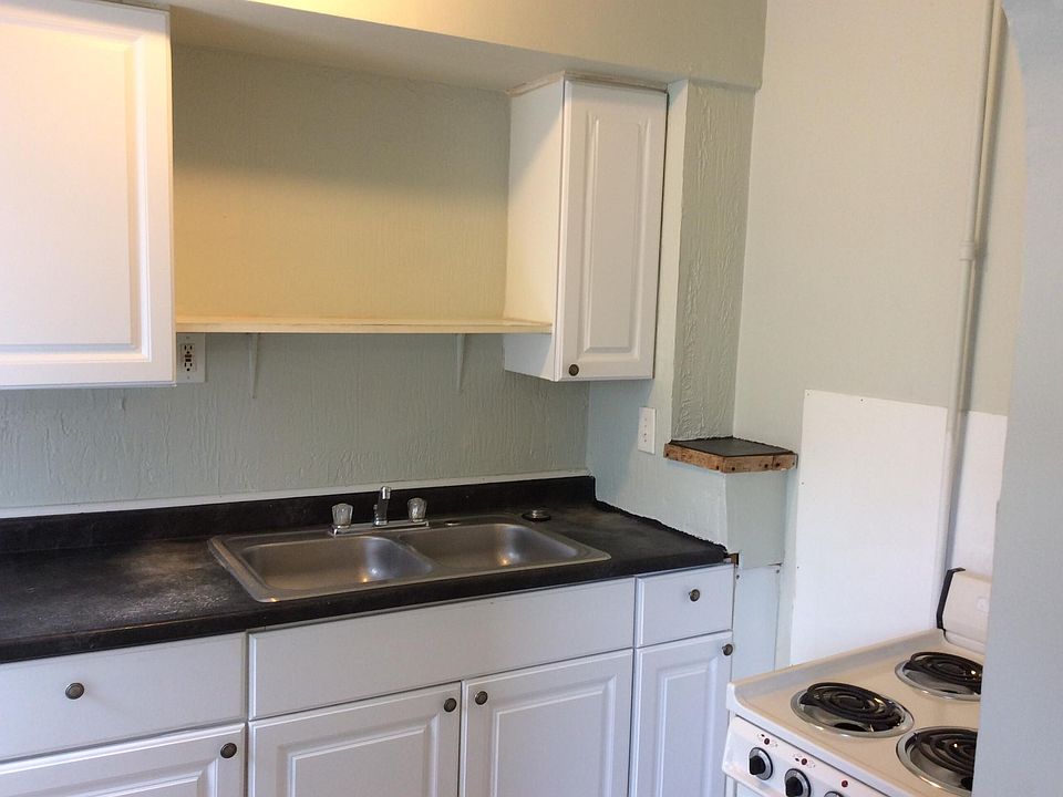 1st image of 14330 Lanson Ave APT 2