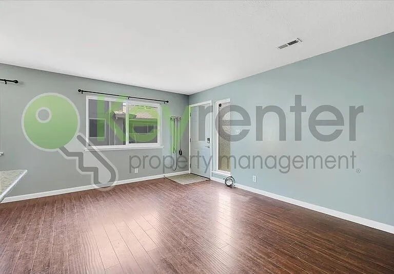6533 Greenback Ln #3 — Photo 3