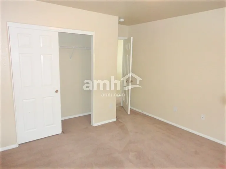 9952 Tittleton Ave — Photo 14