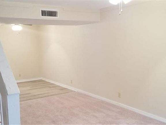 2nd image of 1003 Oak Grove Ln