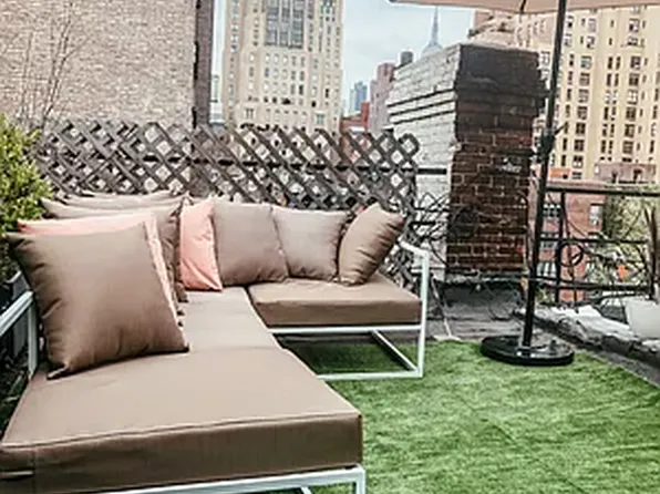 225 West 14th Street image 5 of 17