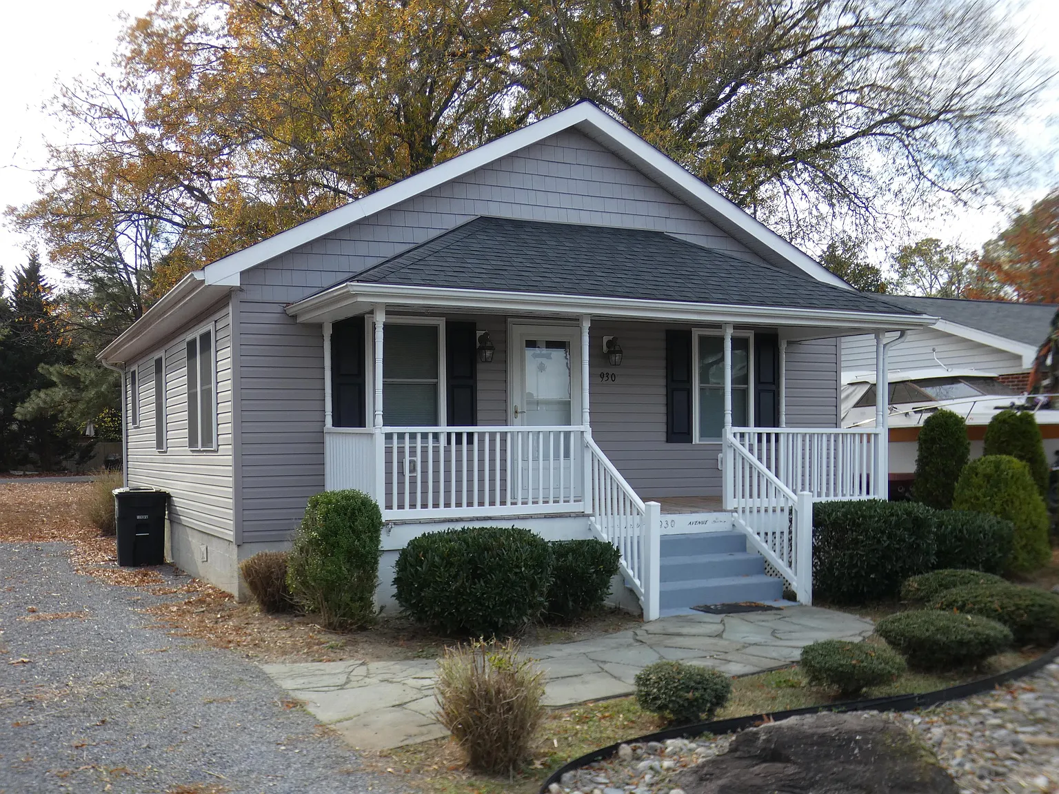 930 Bryant Avenue - 1 — Photo 1