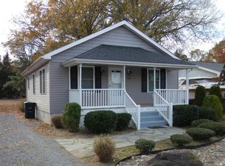 930 Bryant Ave, Colonial Beach, VA 22443