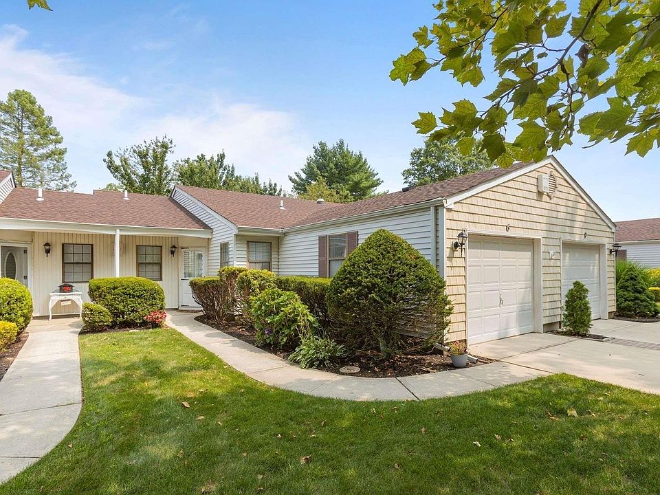 1st image of 6 Knolls Drive #6