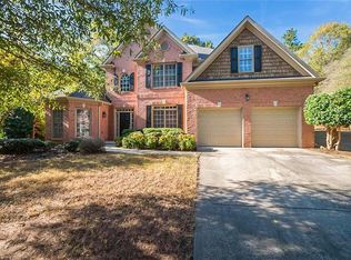 1056 Alexander Run Pass, Buford, GA 30518