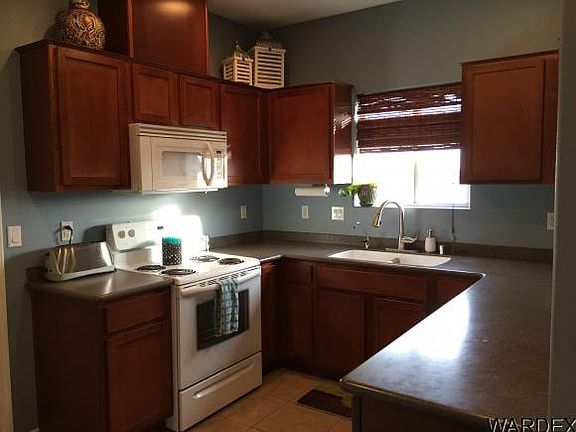 3rd image of 4435 S Los Lobos Ln