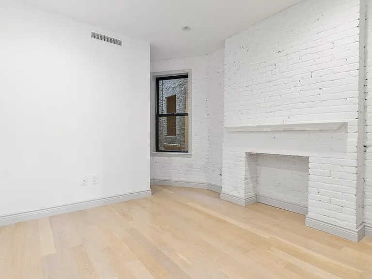 47 Clinton St #7 — Photo 5