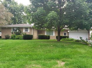 4262 Maple Dr, Galesburg, IL 61401