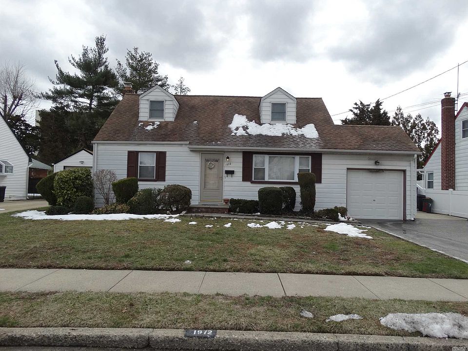 1st image of 1972 Marion Dr