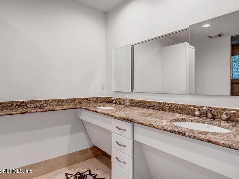 1452 Seminole Rd — Photo 30