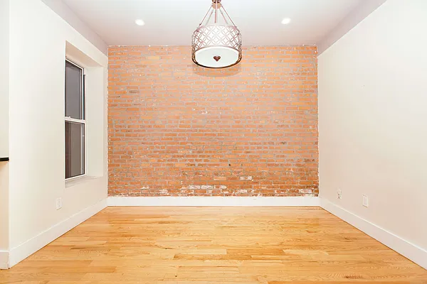 Rented by Nooklyn NYC LLC | media 54